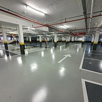 Entenda como funciona a aplicação do piso epóxi garagem