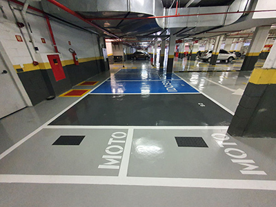 Maiores vantagens de optar pelo piso epóxi para estacionamento da Qualy Pisos