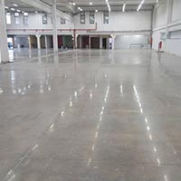 Revitalização de piso de concreto com a Qualy Pisos!